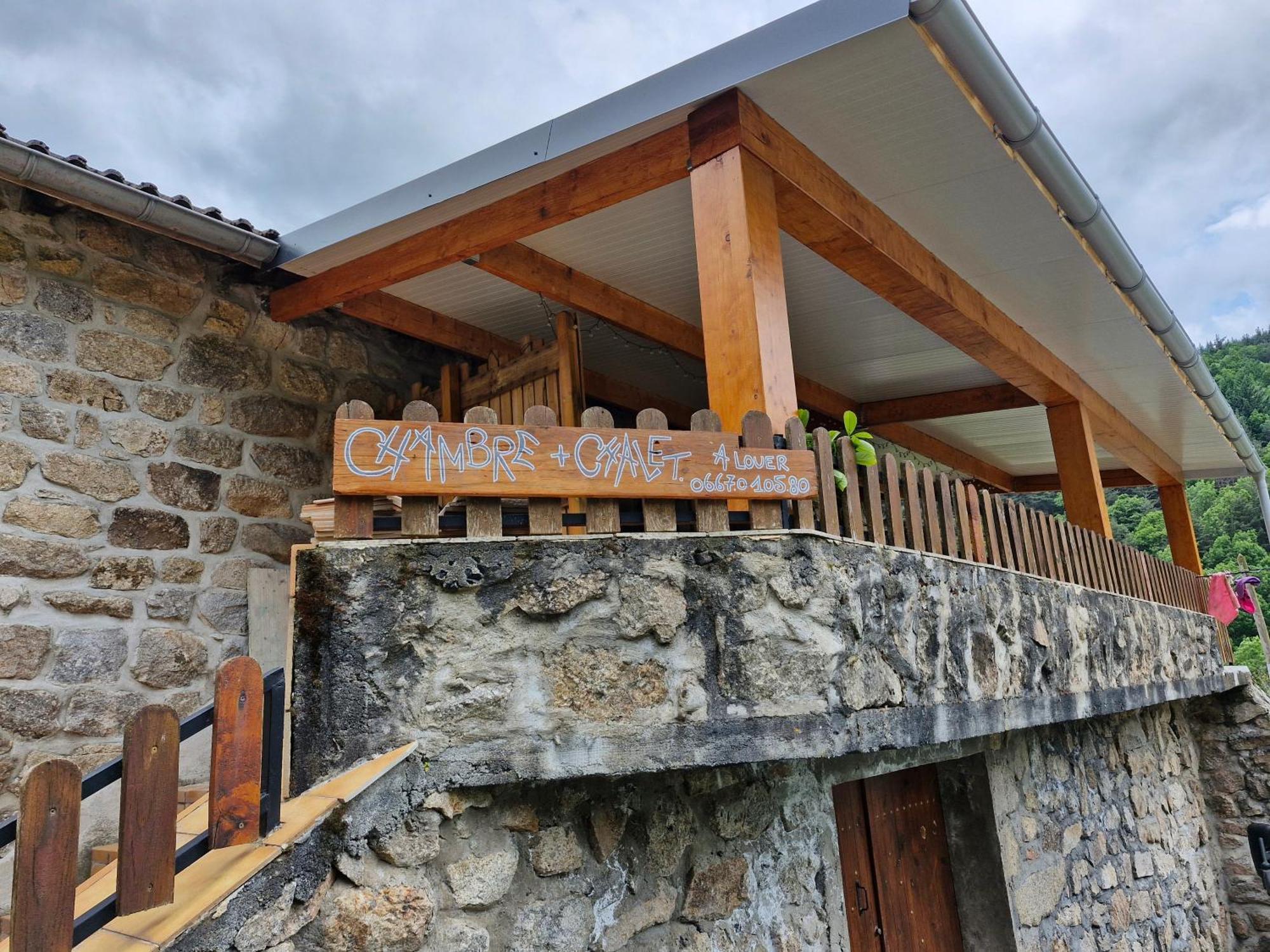 La Cabane Des Lucioles Saint-Julien-Boutieres 외부 사진